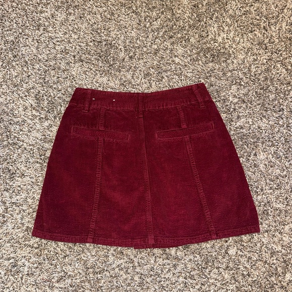 American eagle maroon Corduroy button up skirt - Picture 2 of 2
